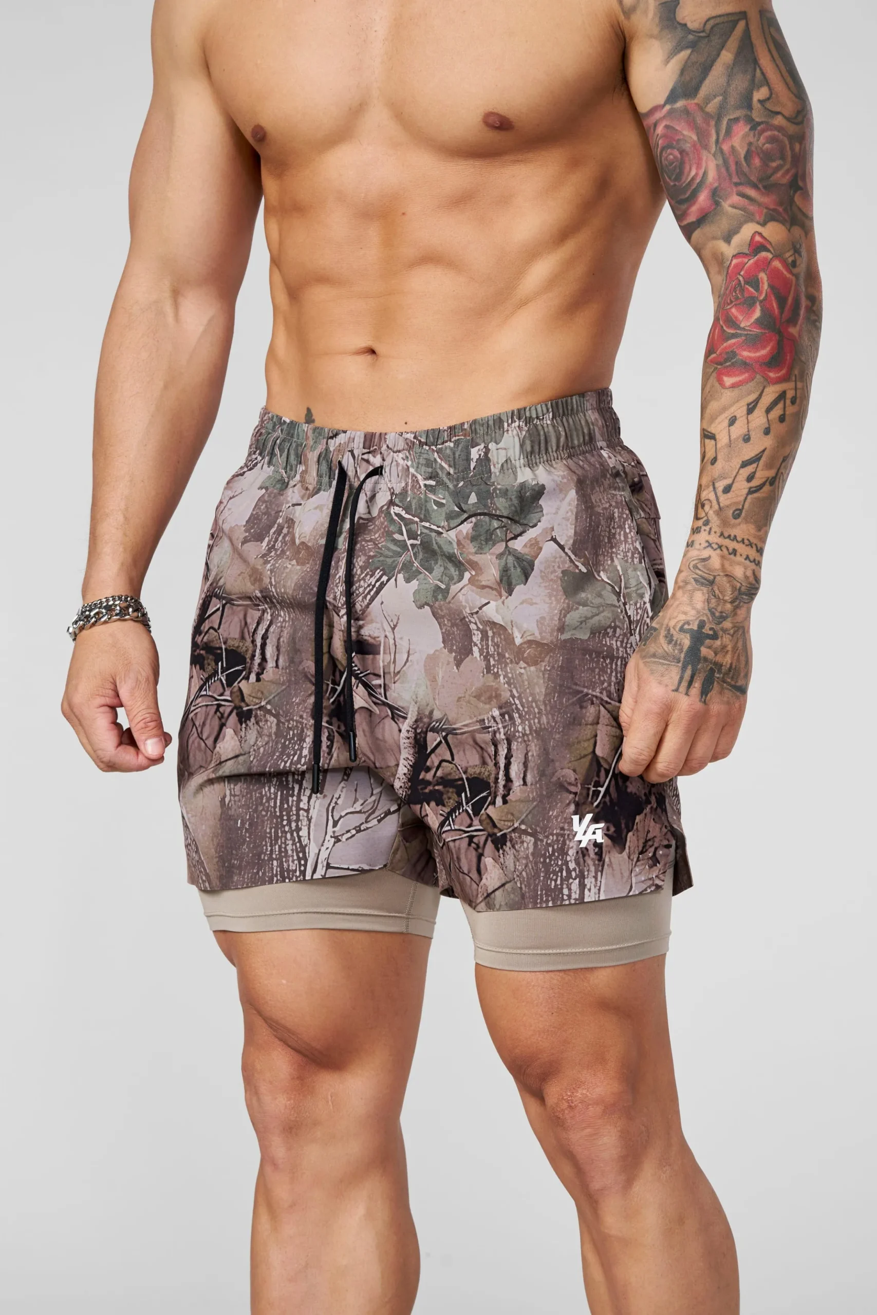 1047 - Camo Compression Shorts