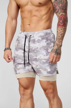 1047 - Camo Compression Shorts