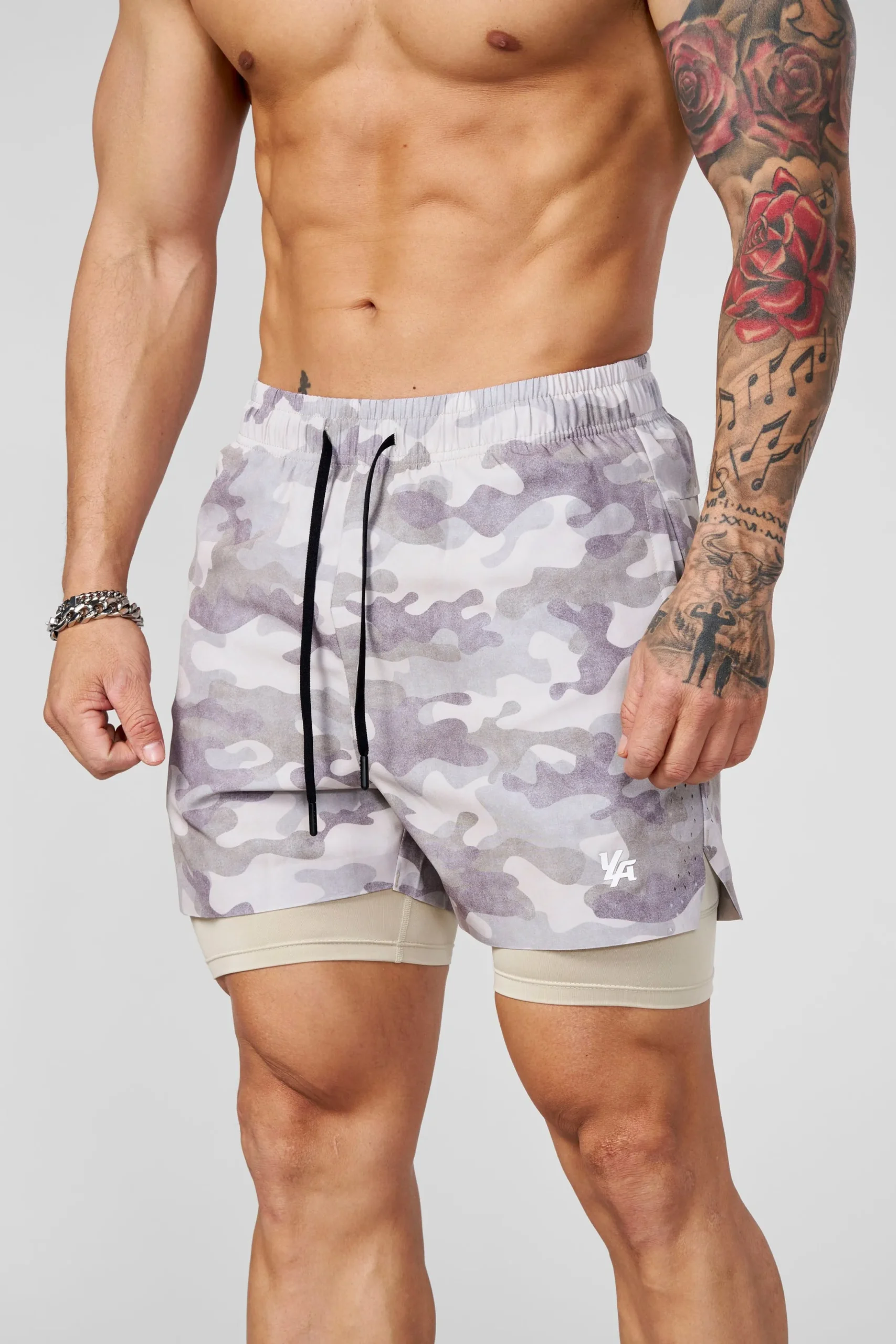 1047 - Camo Compression Shorts