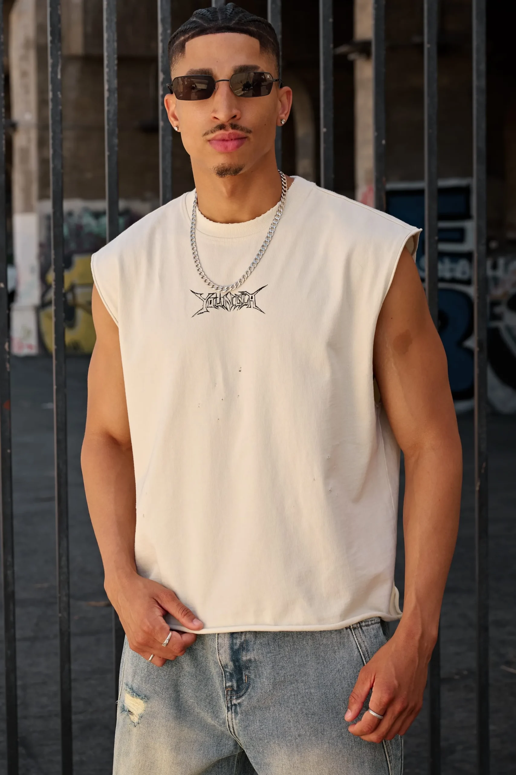 3096 - Eagle Cutoffs