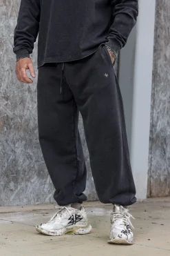 2069 - Elevated Essentials - Baggy Joggers