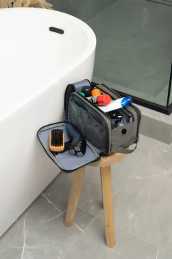 950 Lah Toiletry Bag