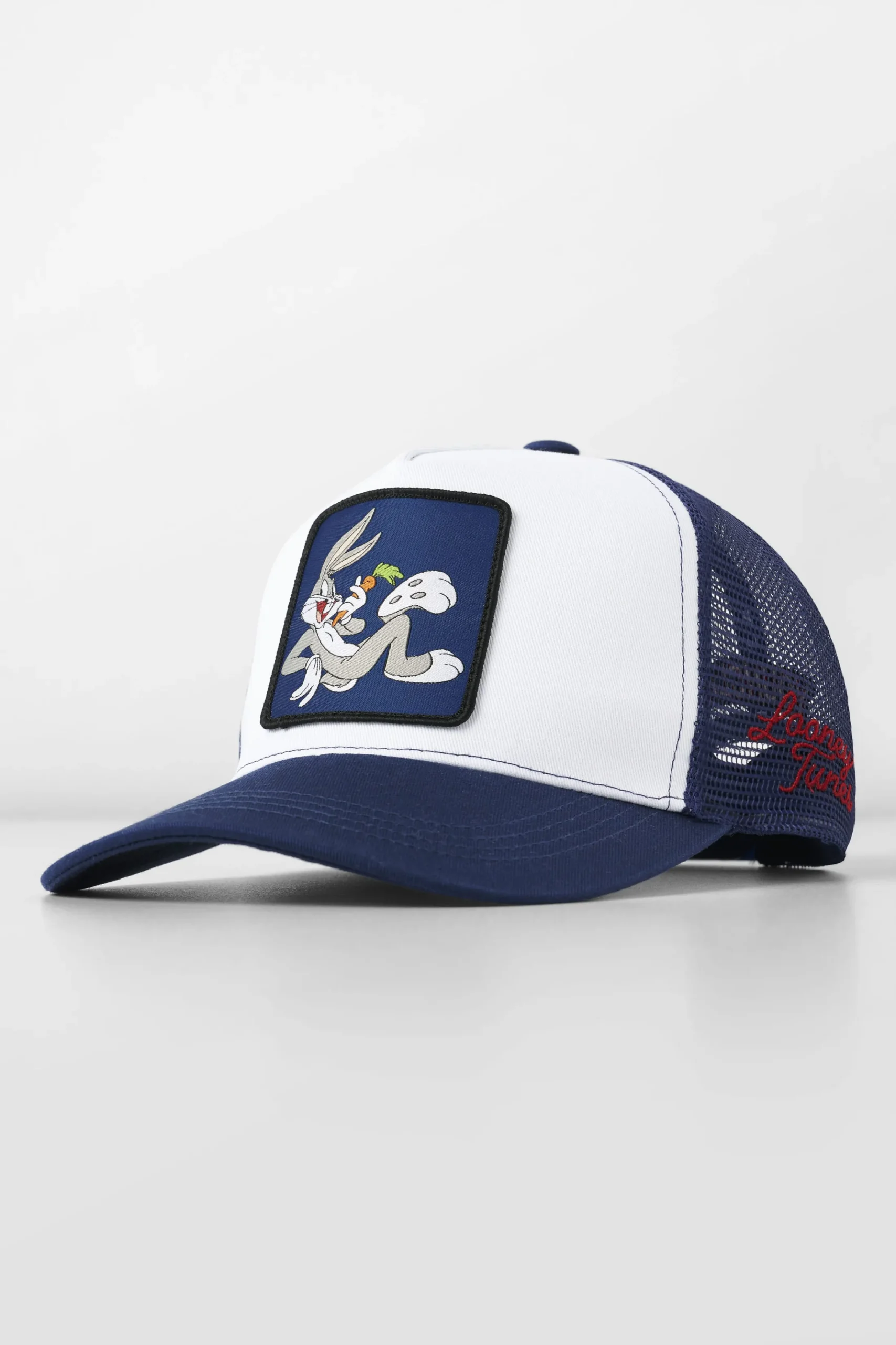 9135 - Looney Tunes Patch Trucker Hats