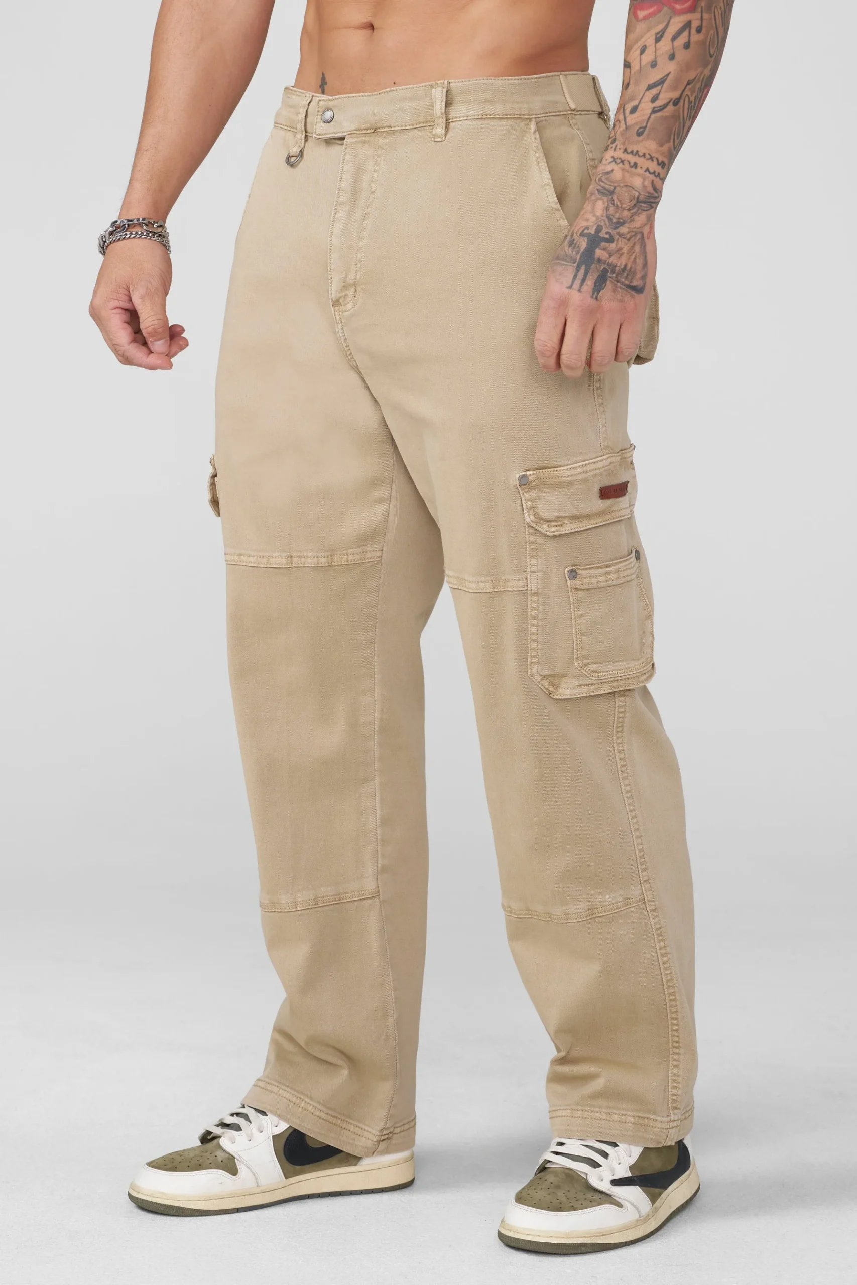 6032 - Old Money Twill Cargo Pants