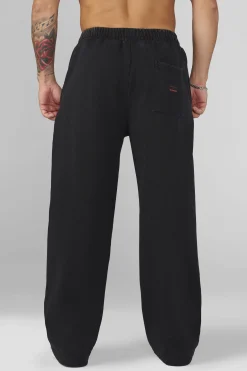 2017 - One Punch Man Sweats