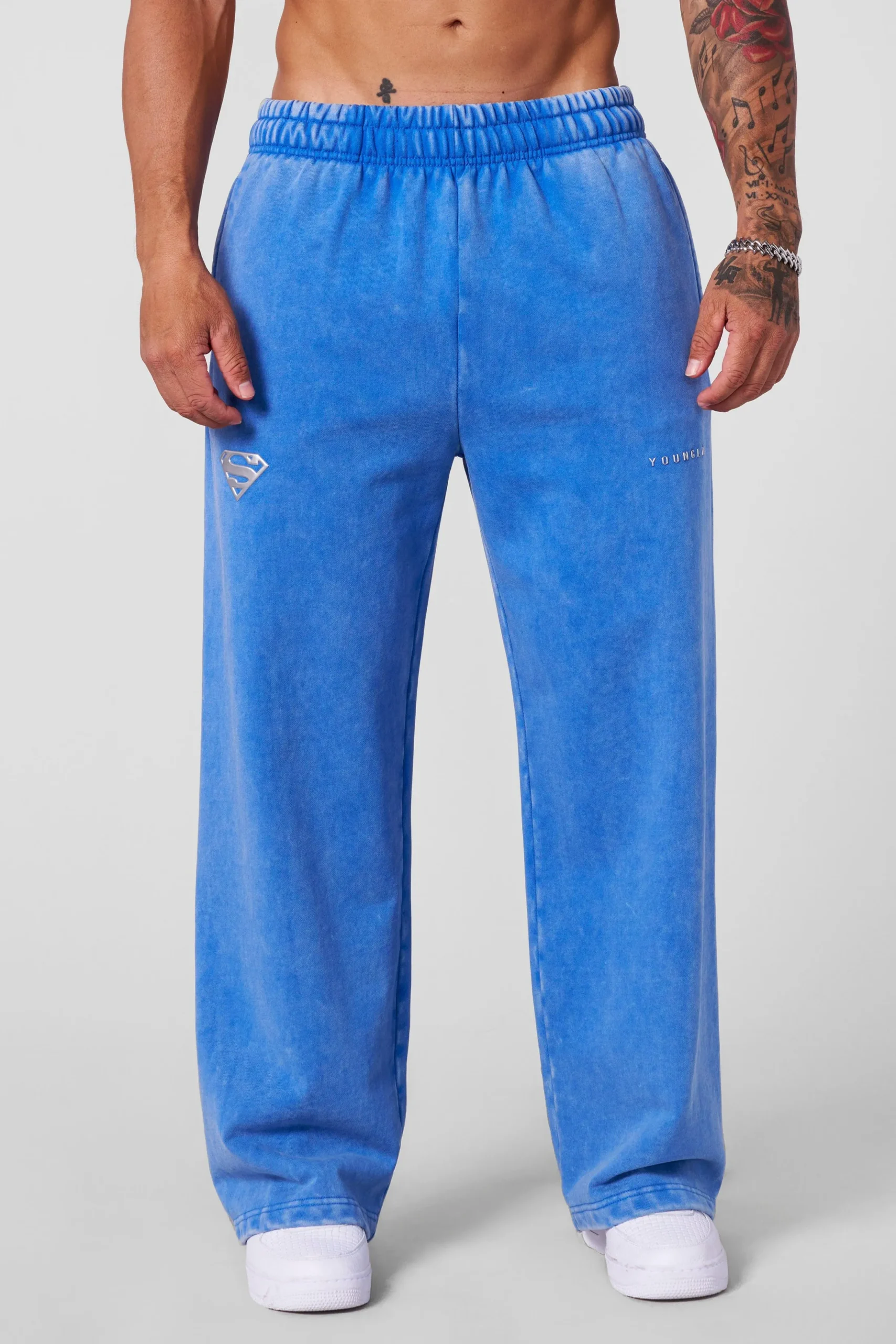 2032 - Superman Sweats