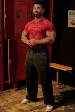 2032 - Superman Sweats
