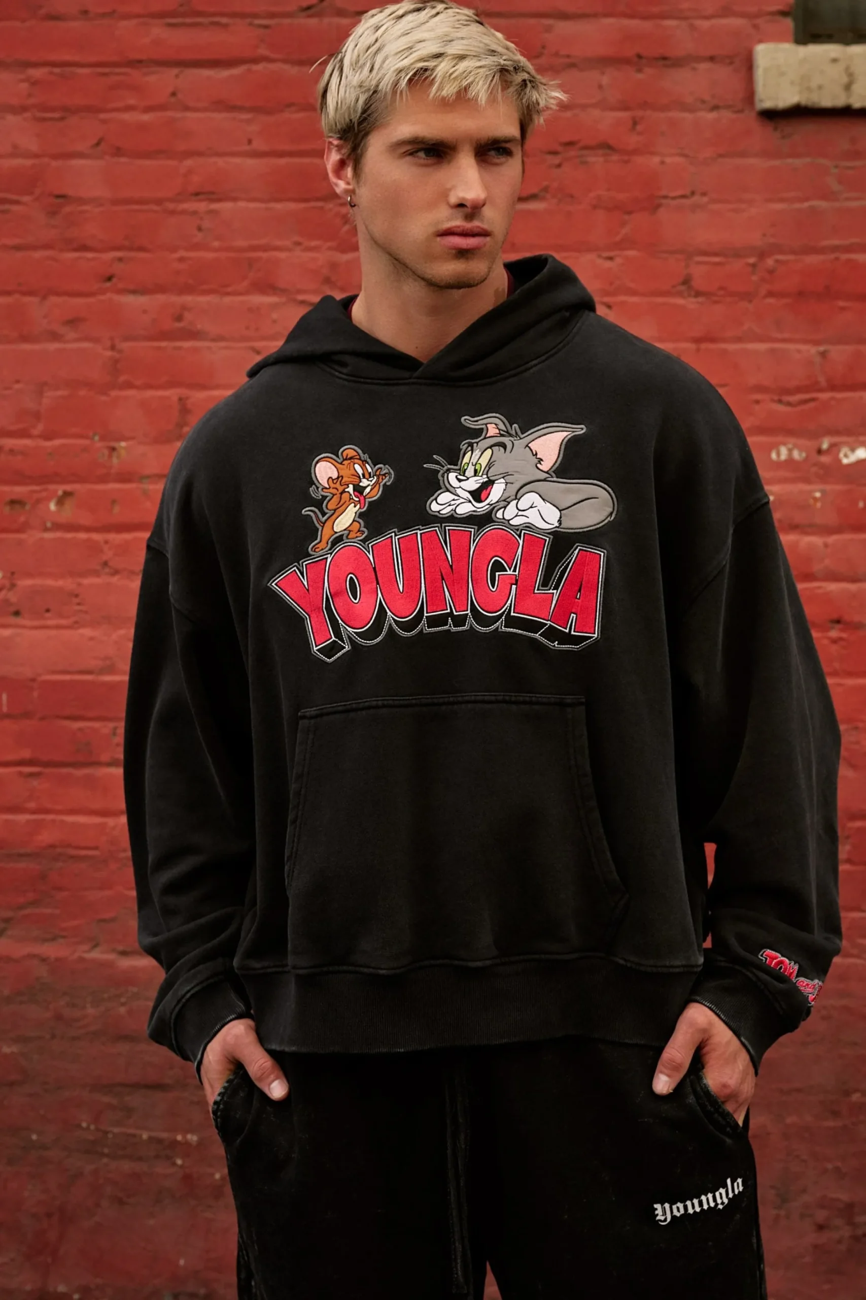 5047 - Tom & Jerry Pullover