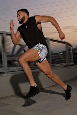 1051 - Ultra Running Shorts