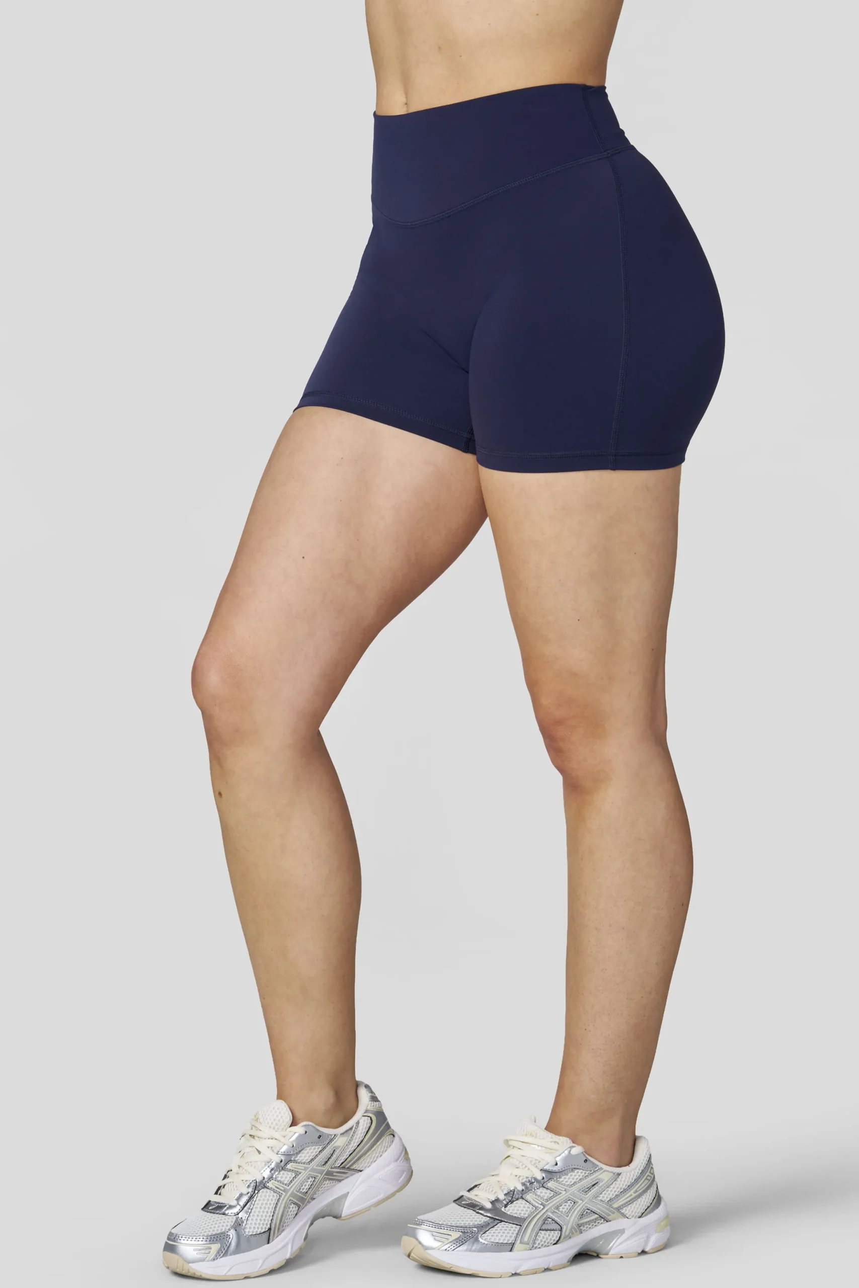 W130 Amore Scrunch Shorts New Colors