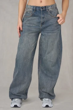 W2199 - 99 Barrel Jeans