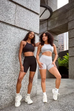 W452 Core Hourglass Bra Tank