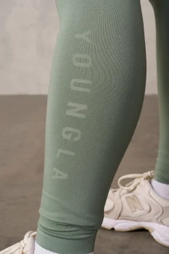 W220 - Core Seamless Leggings