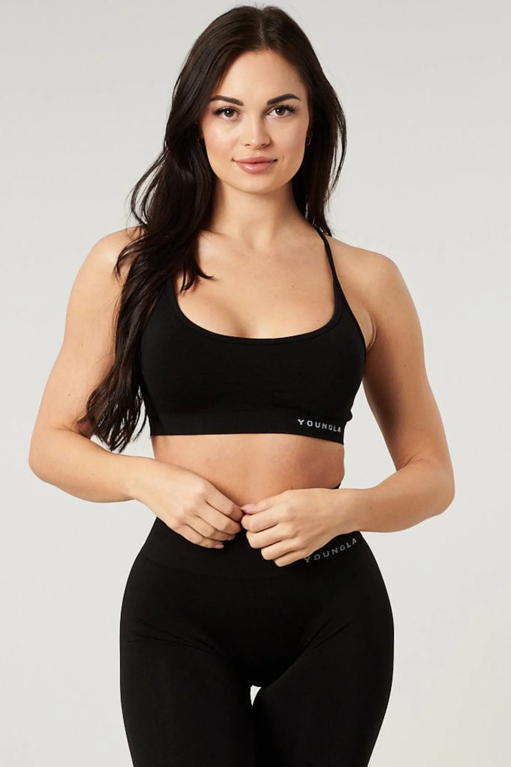 W329 - Core Seamless scoop neck bra