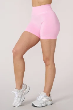 W120 - Core Seamless Shorts