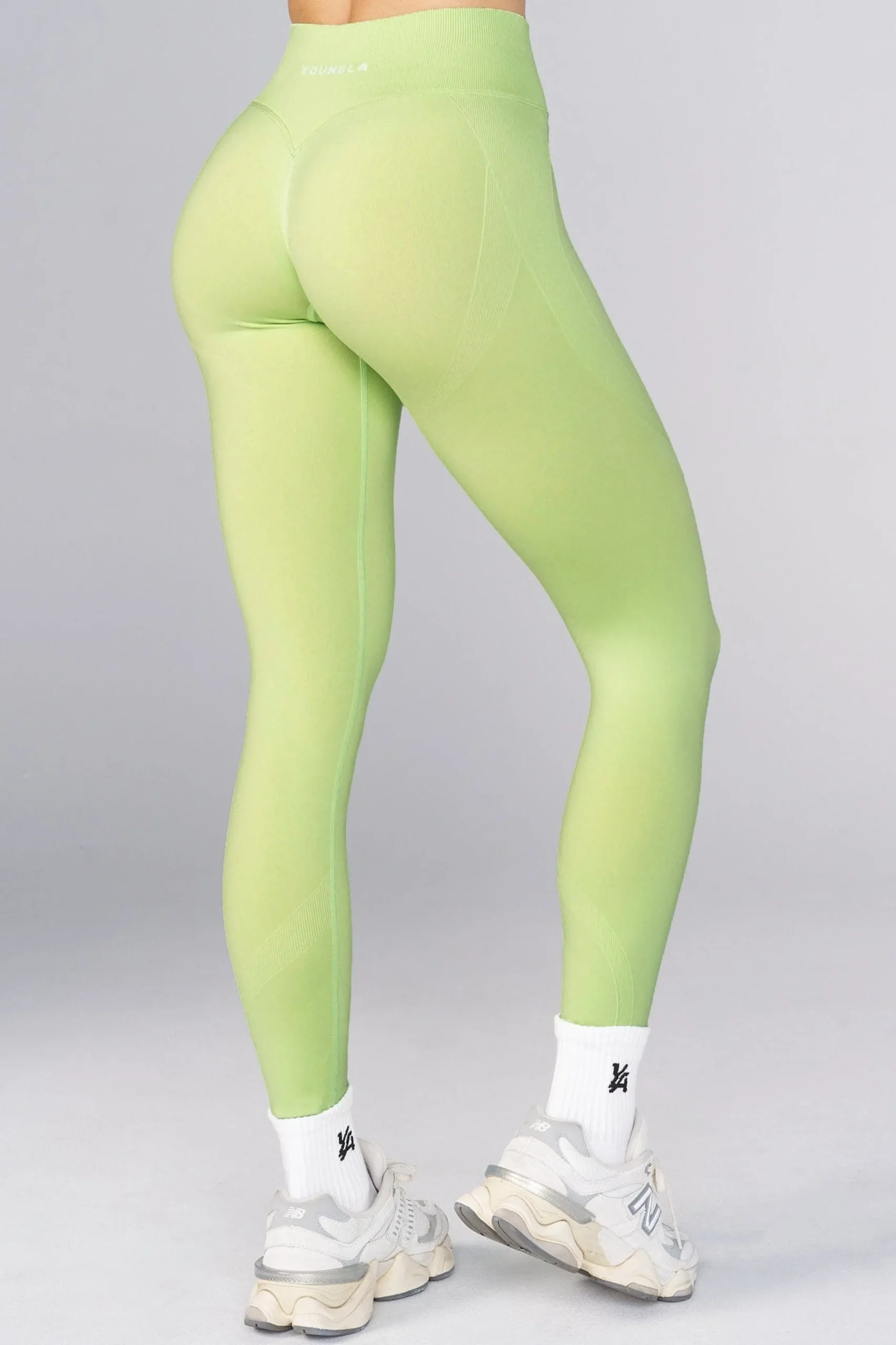 W252 Curve Hourglass Leggings