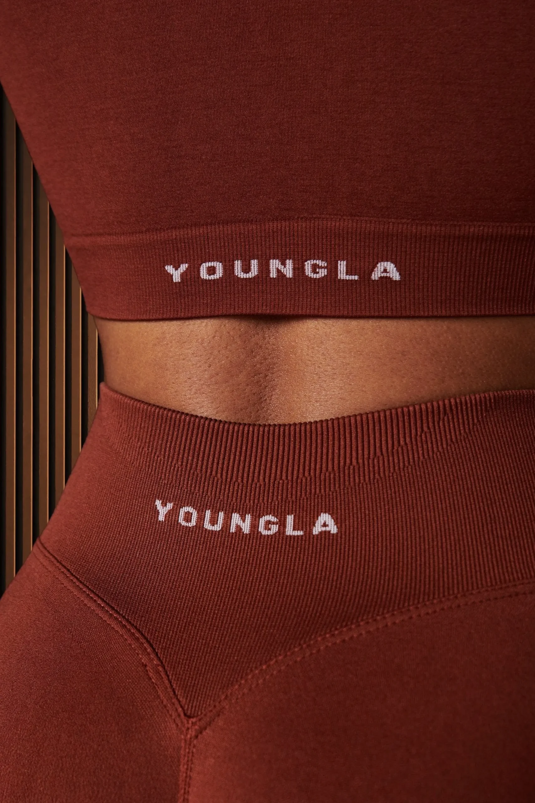 W233 - Curve Seamless Leggings