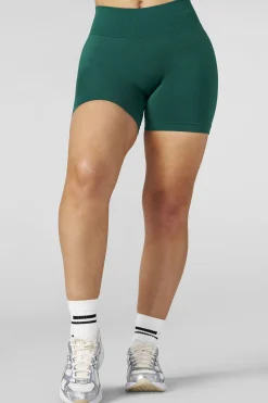 W133 - Curve Seamless Shorts 4.75" - New Colors