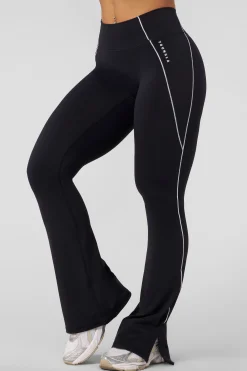 W285 - Elevate Flare Leggings