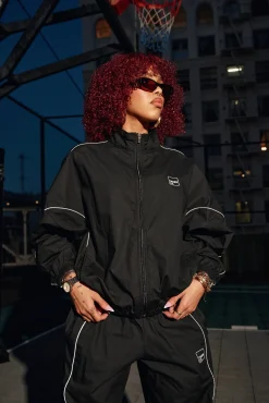 W561 Flash Windbreaker