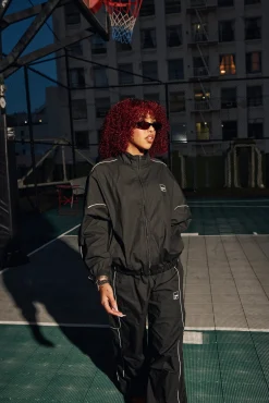 W561 Flash Windbreaker