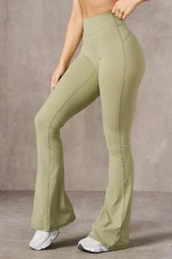 W230 Legacy Flare Pant (Regular)
