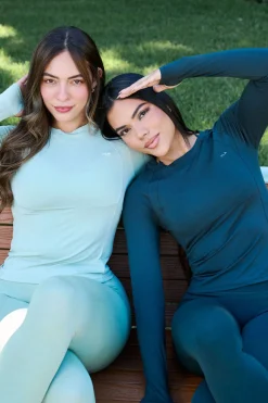 W4232 - Motion Long Sleeve Top