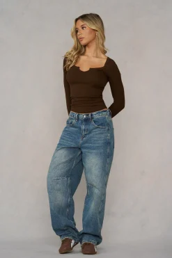 W4295 - Notch Longsleeve Top