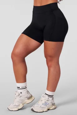 W172 Nova Shorts