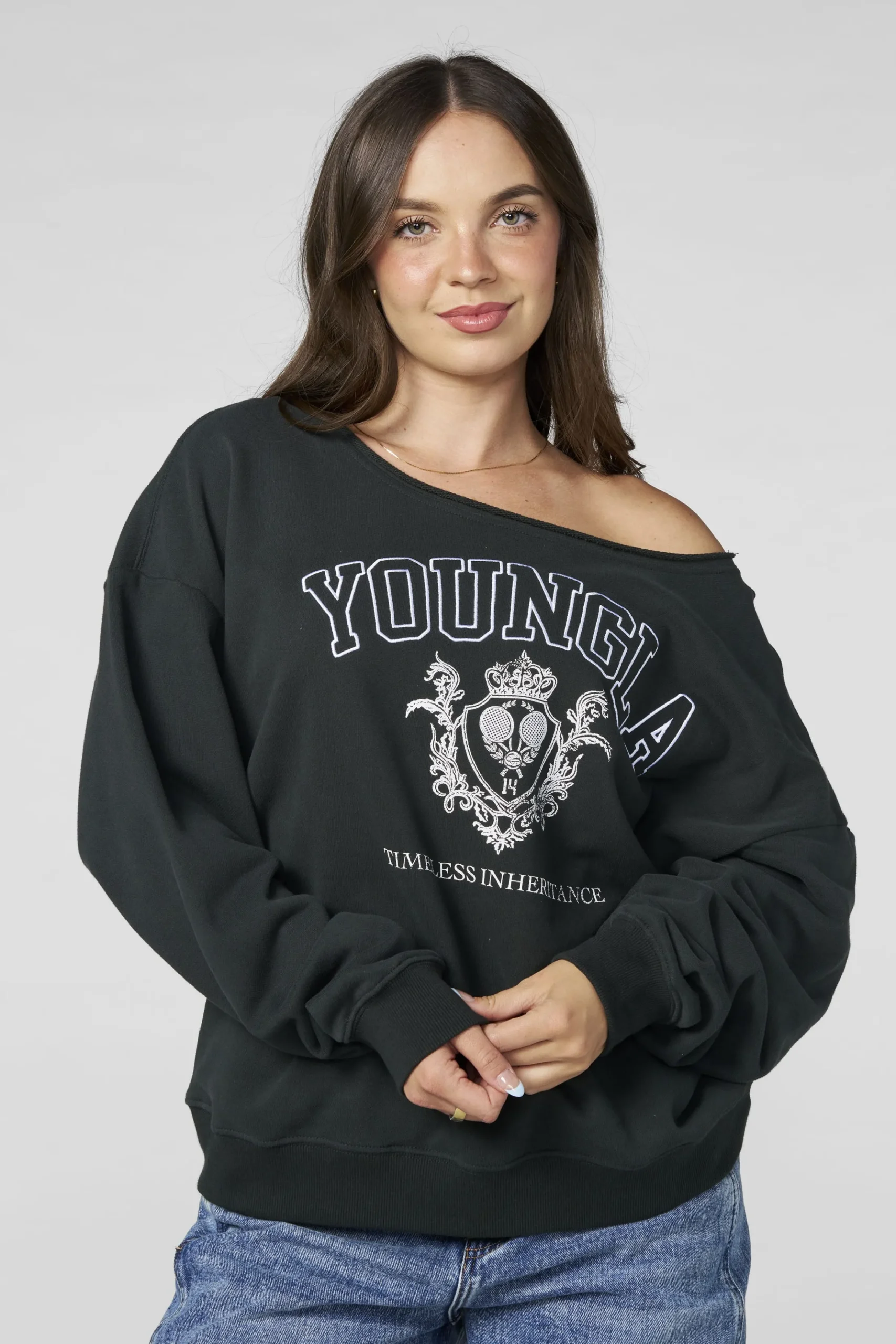 W5158 - Off-shoulder Pullover