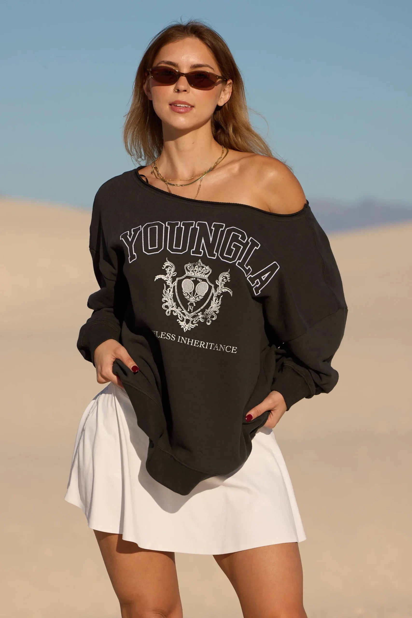 W5158 - Off-shoulder Pullover