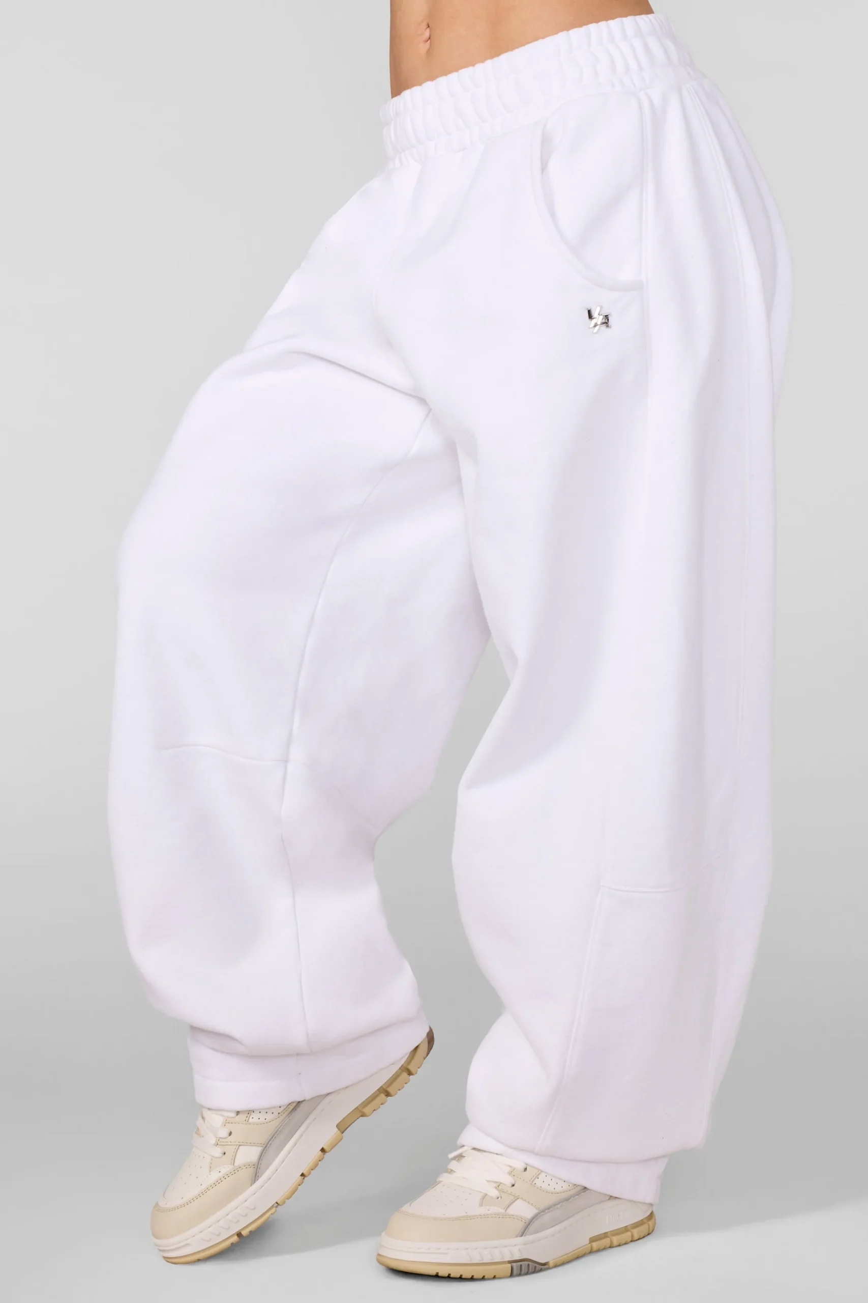 W2255 - Studio Edit Barrel Jogger