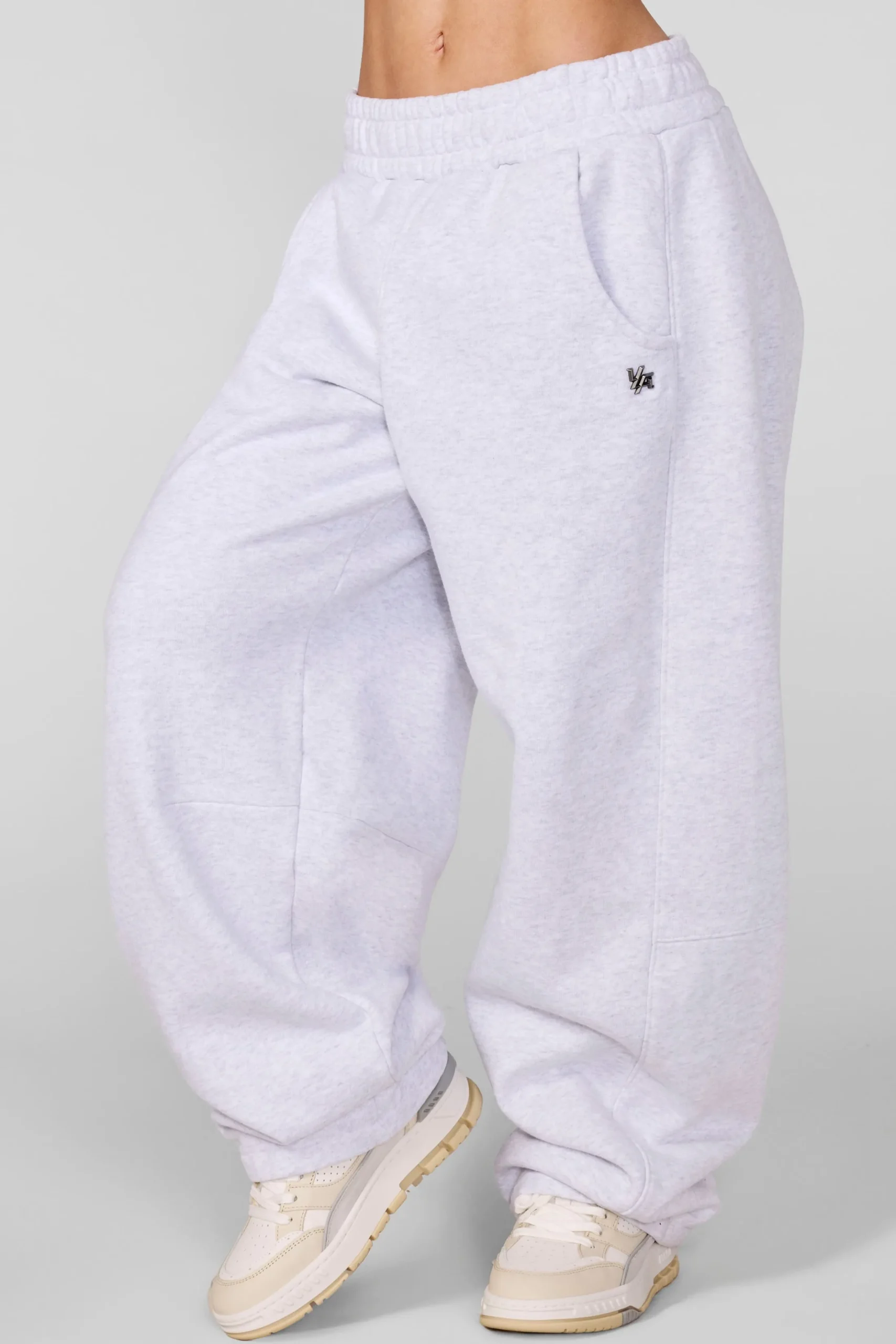 W2255 - Studio Edit Barrel Jogger