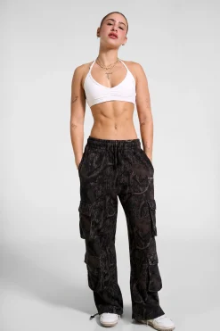 W335 URBAN V-NECK BRA Fall 24'